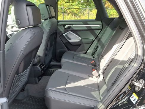 New 2025 Audi Q3 2.0T Premium image 5