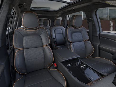New 2025 Lincoln Aviator Black Label w/ Jet Appearance Package image 10