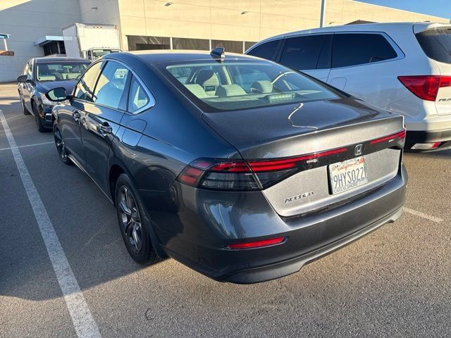 Used 2023 Honda Accord EX image 3