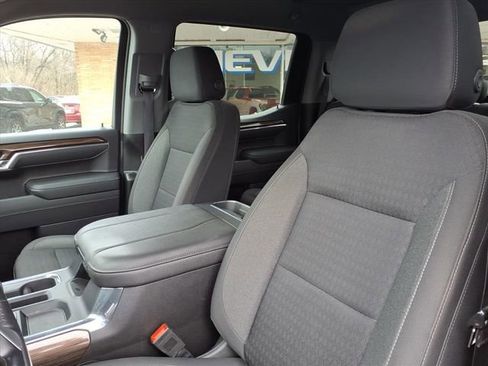 Used 2023 Chevrolet Silverado 1500 LT w/ Protection Package AWD/4WD image 7