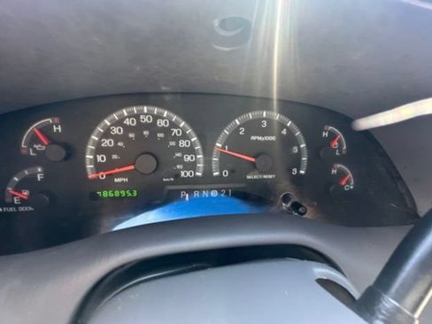 Used 2002 Ford F150 XLT RWD image 14