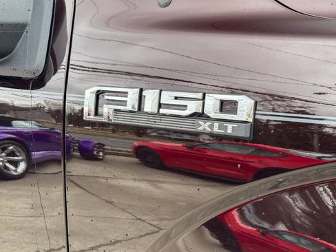 Used 2019 Ford F150 XLT w/ Equipment Group 302A Luxury image 12