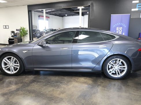 Used 2015 Tesla Model S 85D AWD/4WD image 11
