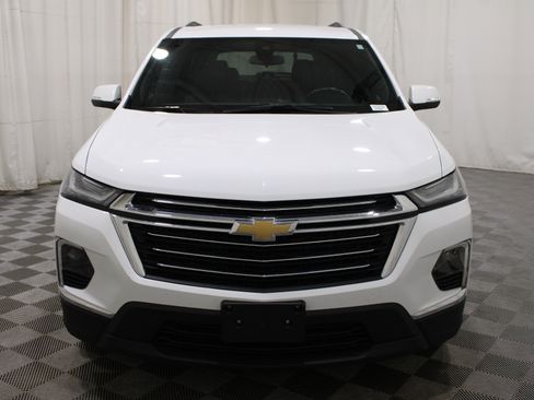 Used 2022 Chevrolet Traverse LT FWD image 36