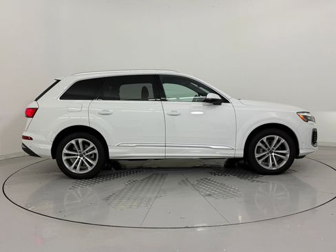 Used 2025 Audi Q7 3.0T Premium Plus image 8