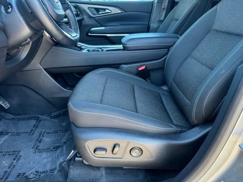 Certified 2024 Chevrolet Traverse LT AWD/4WD image 5