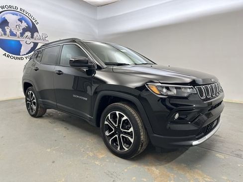 Used 2023 Jeep Compass Limited image 13