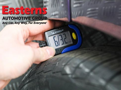 Used 2024 BMW 230i Coupe w/ Premium Package image 26