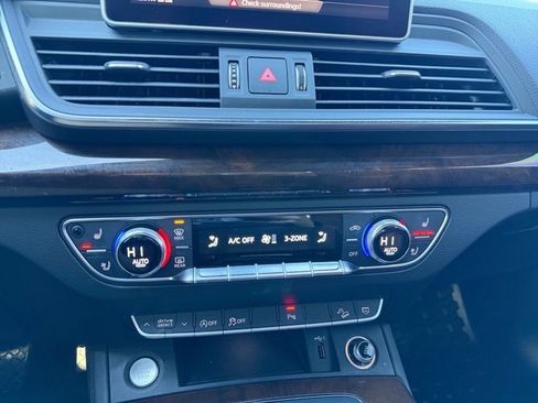 Used 2019 Audi Q5 2.0T Premium Plus w/ Premium Plus Package image 21