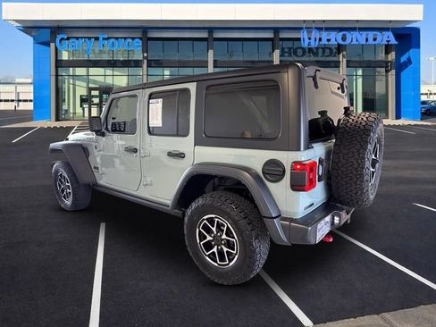 Used 2024 Jeep Wrangler Unlimited Rubicon w/ Technology Group AWD/4WD image 3