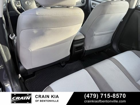 Used 2018 Toyota Corolla LE image 26