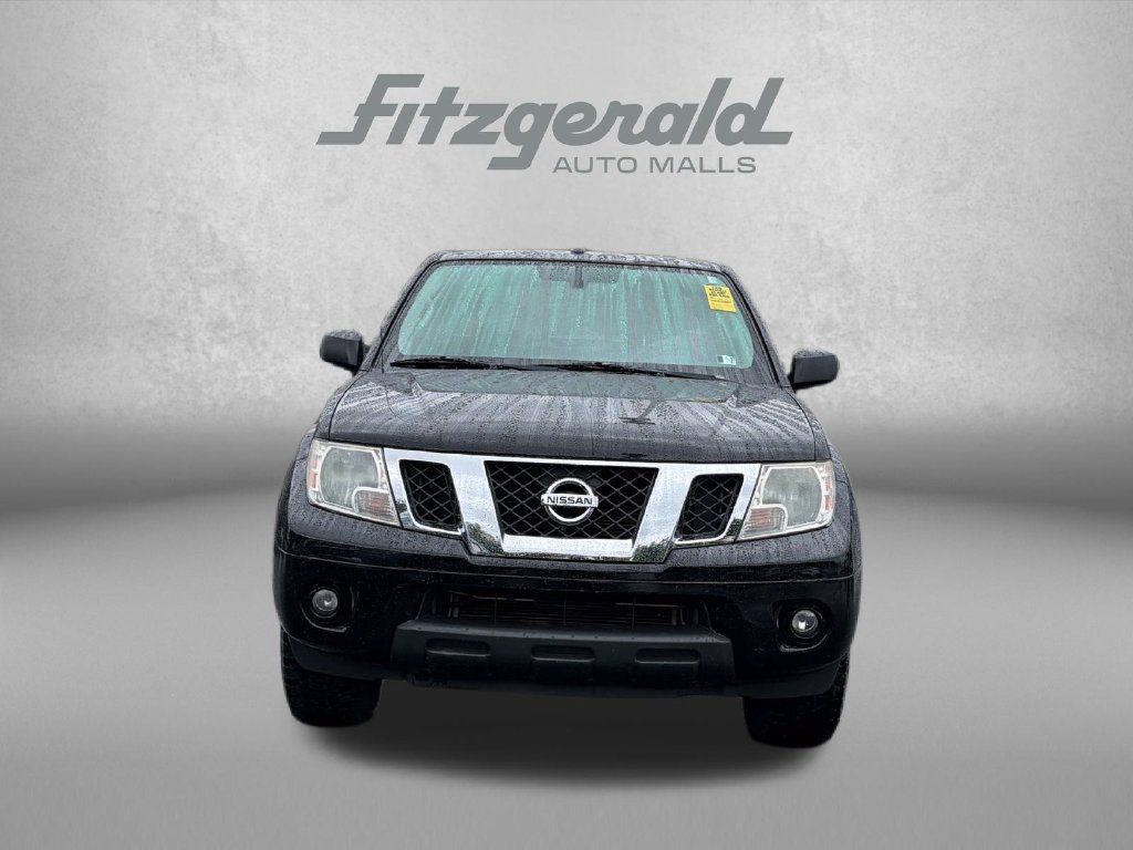 Used 2014 Nissan Frontier SV w/ SV Value Truck Package AWD/4WD image 2