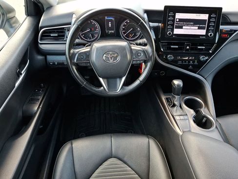 Used 2023 Toyota Camry SE FWD image 14