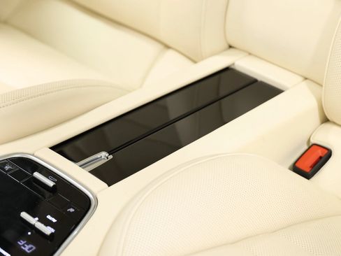 Used 2022 Porsche Panamera image 56