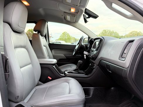 Used 2017 Chevrolet Colorado W/T w/ WT Convenience Package RWD image 19