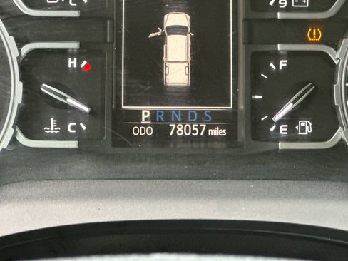 Used 2018 Toyota Tundra SR5 w/ SR5 Upgrade Package image 23