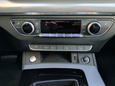 Used 2024 Audi Q5 2.0T Premium image 28