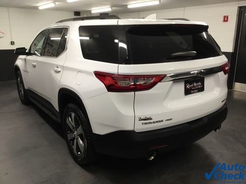 Used 2019 Chevrolet Traverse LT w/ LT Premium Package image 7