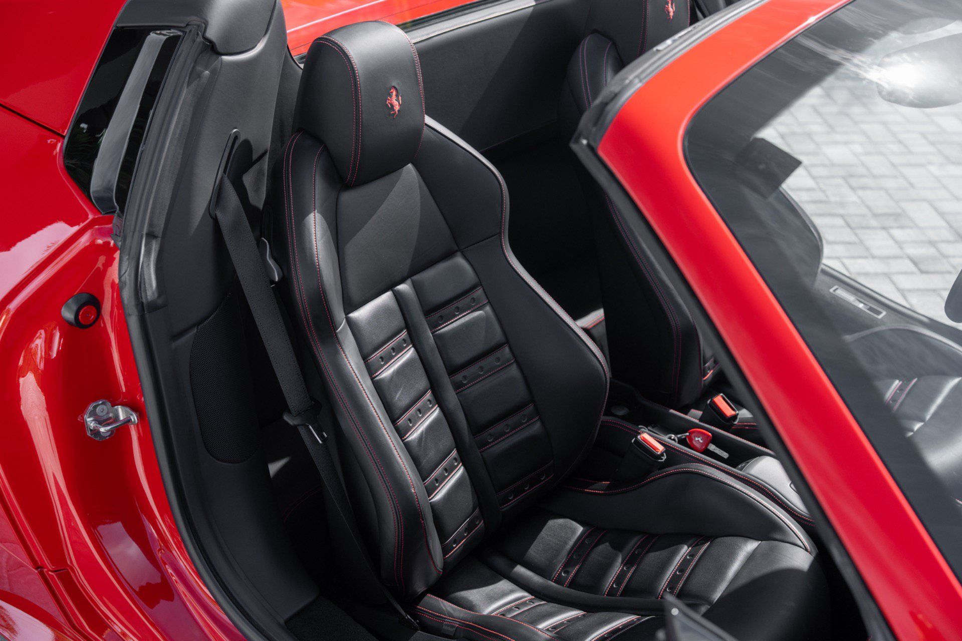 Used 2013 Ferrari 458 Spider RWD image 39