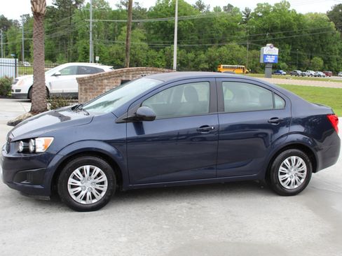 Used 2015 Chevrolet Sonic LS image 3