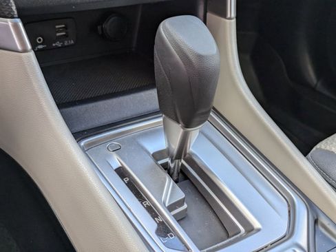 Used 2020 Subaru Forester Premium image 13