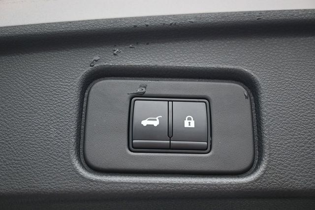 Used 2024 Nissan Pathfinder Platinum w/ Cargo Package AWD/4WD image 27