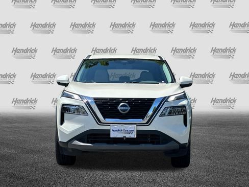 Used 2023 Nissan Rogue SV FWD image 10