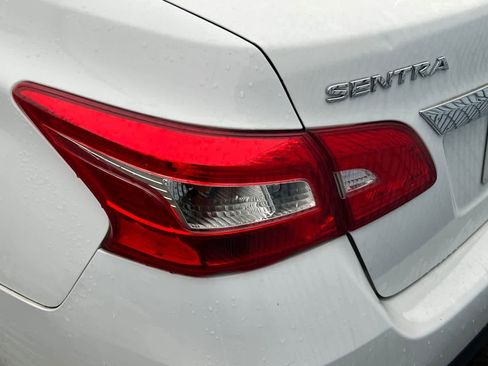 Used 2019 Nissan Sentra SV image 15