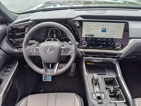 New 2026 Lexus TX 500h AWD image 15