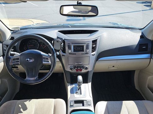 Used 2014 Subaru Outback 2.5i Premium w/ Moonroof Package AWD/4WD image 8