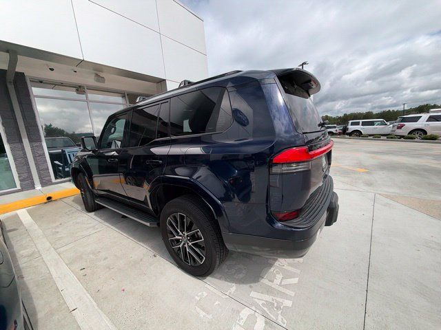 Used 2025 Lexus GX 550 w/ Accessory Package (2T) AWD/4WD image 29