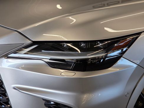 Used 2024 Lexus RX 500h F Sport w/ Convenience Package image 25