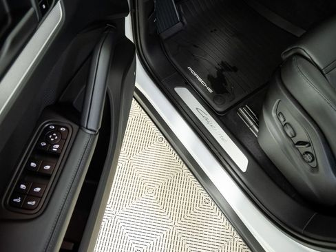 New 2026 Porsche Cayenne AWD/4WD image 8
