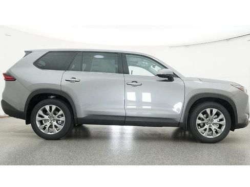 New 2026 Toyota Grand Highlander Limited image 27