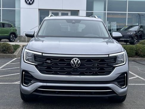 New 2026 Volkswagen Atlas SEL Premium R-Line AWD/4WD image 2