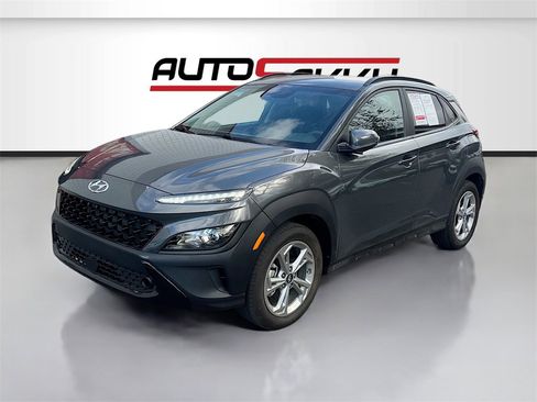Used 2023 Hyundai Kona SEL image 3