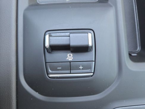 New 2026 GMC Sierra 3500 Denali w/ Denali Reserve Package image 12