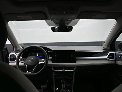 New 2026 Volkswagen Taos SE AWD/4WD image 10