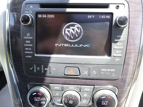 Used 2021 Buick Enclave Essence w/ Sound and Sites Package AWD/4WD image 17