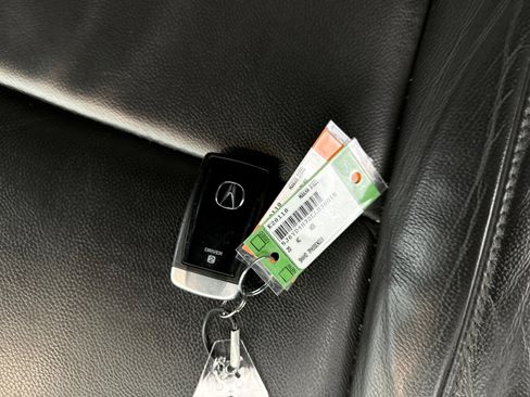 Used 2020 Acura MDX SH-AWD image 11