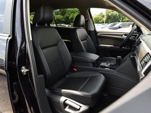 Used 2023 Volkswagen Atlas SE FWD image 19