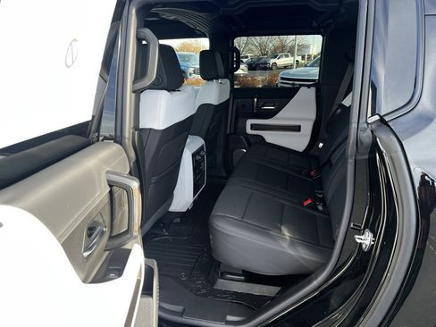 New 2025 GMC Hummer EV 3X w/ Extreme Off-Road Package image 29