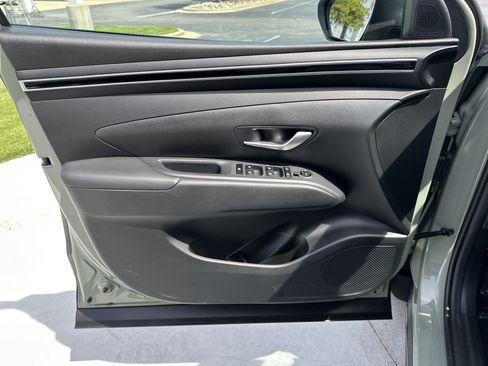 Used 2023 Hyundai Santa Cruz SEL Premium image 14