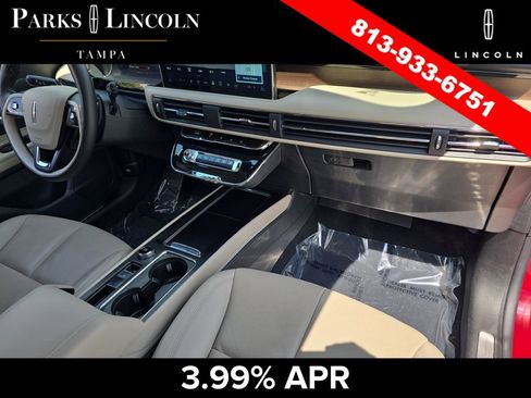 Certified 2025 Lincoln Corsair Reserve image 10