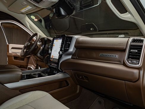 Used 2025 RAM 3500 Laramie w/ Max Tow Package image 21