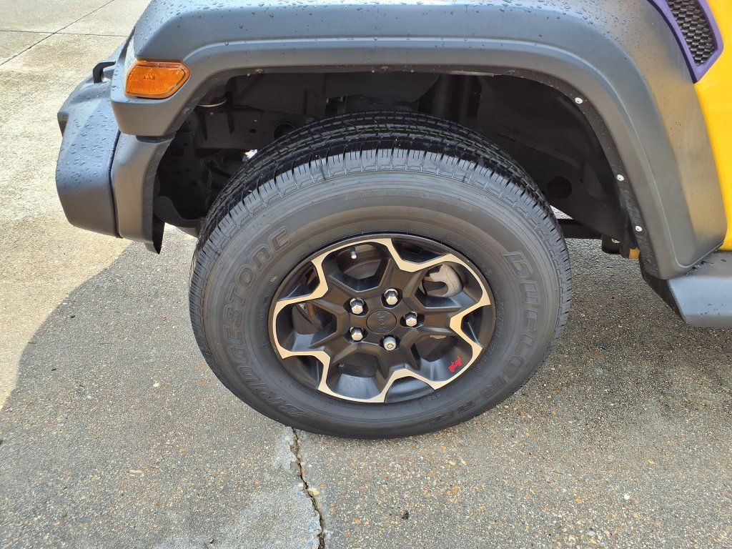 Used 2021 Jeep Wrangler Sport AWD/4WD image 6