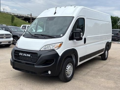 New 2026 RAM ProMaster 2500 w/ Convenience Group FWD image 8