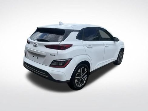 Used 2023 Hyundai Kona SE w/ Cargo Package FWD image 3