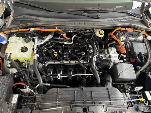 Used 2024 Ford Escape SE image 1