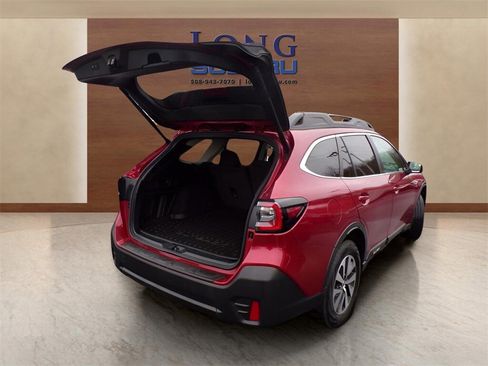 Used 2022 Subaru Outback Premium image 12